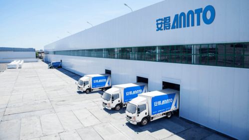 美的集團(tuán)四大板塊首度聯(lián)袂亮相中國(guó)工博會(huì)，庫卡機(jī)器人引領(lǐng)智能制造新風(fēng)向